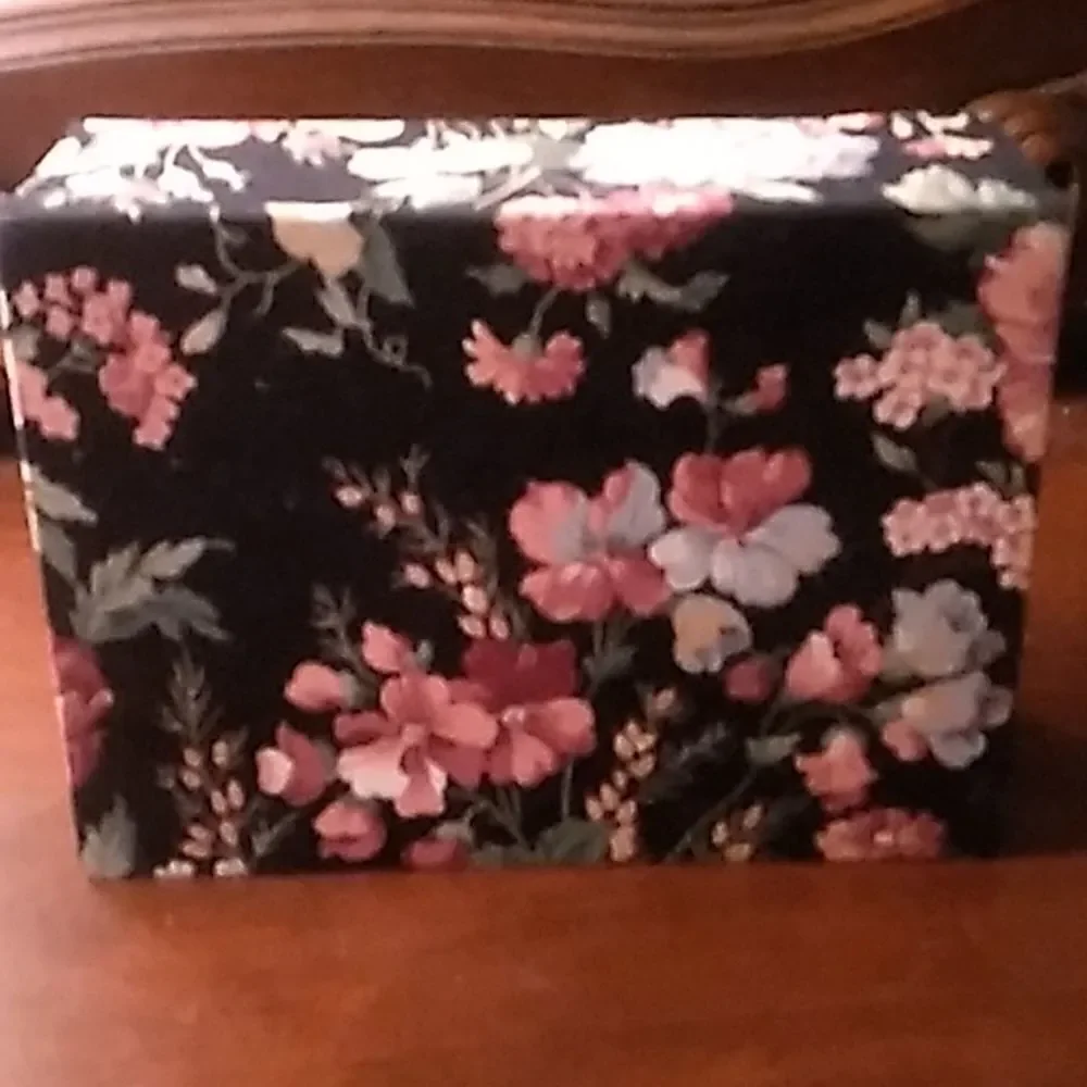 Black Floral Jewelry/Trinket Box